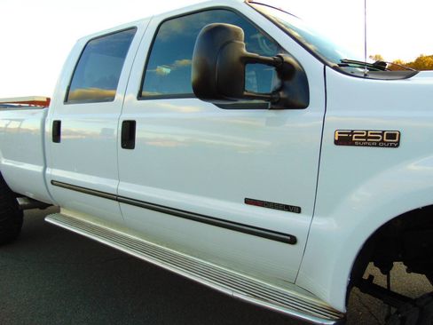 Used 2000 Ford F250 XLT image 38