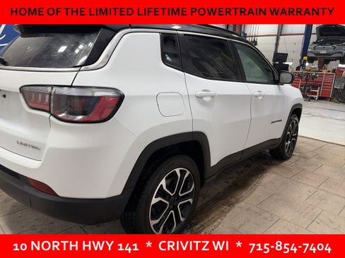 Used 2024 Jeep Compass Limited image 3