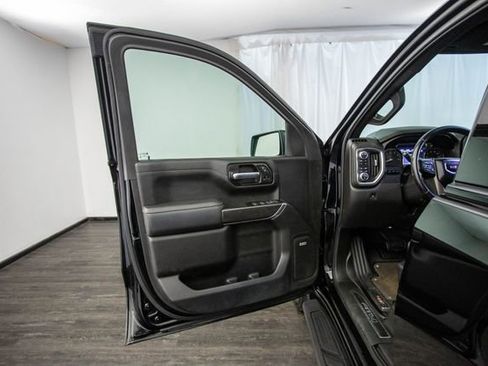 Used 2022 GMC Sierra 1500 AT4 w/ AT4 Premium Package image 16