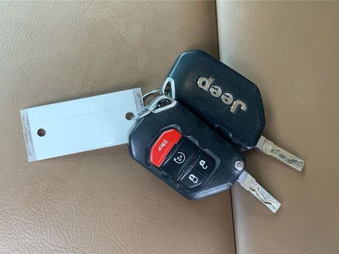 Used 2020 Jeep Gladiator Rubicon image 37