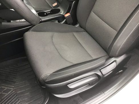 Used 2024 Kia Forte LXS FWD image 8