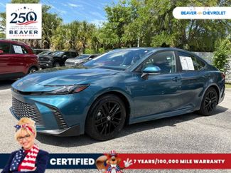 Used 2025 Toyota Camry SE FWD video 1
