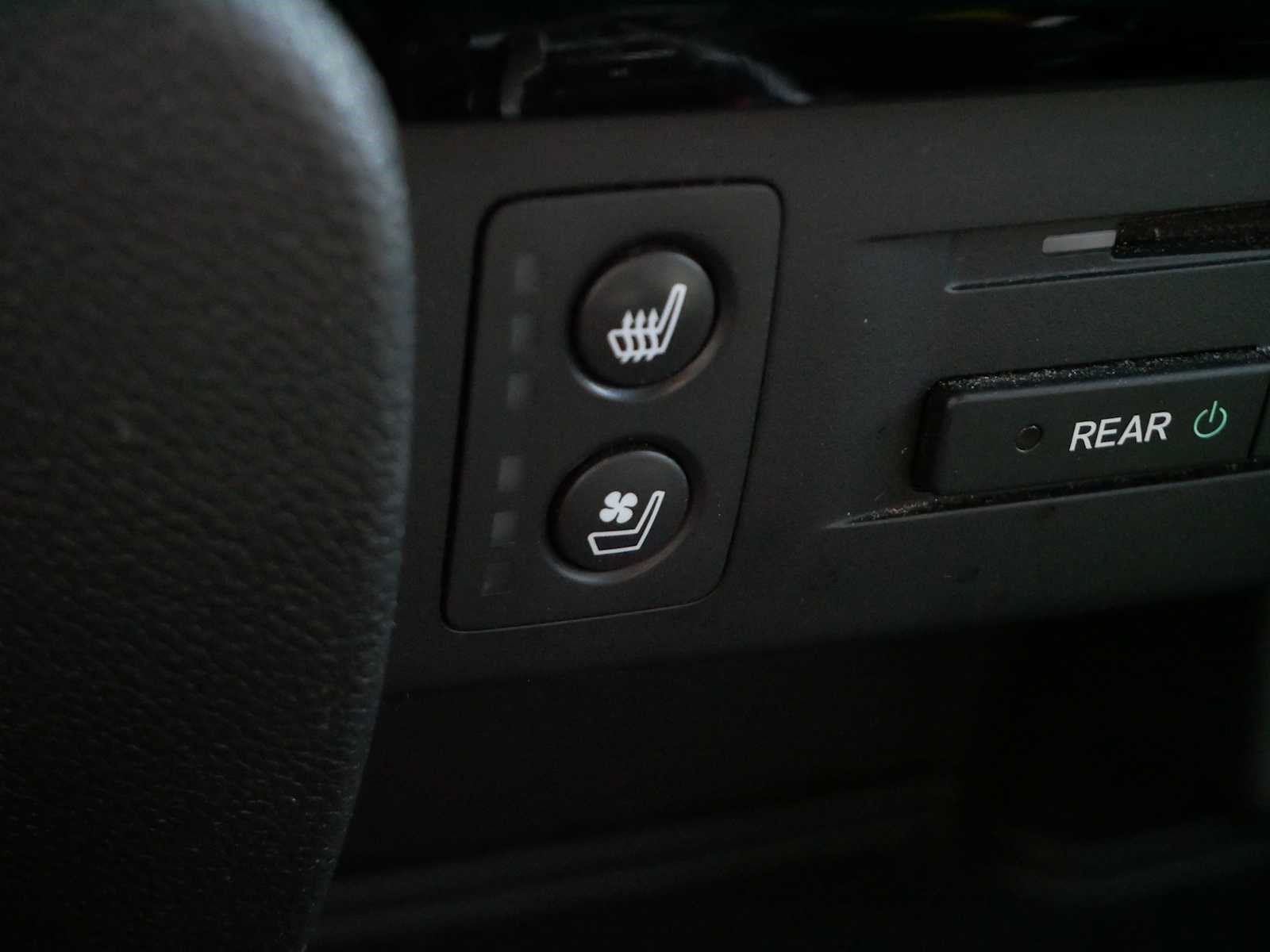 Used 2016 Honda Pilot Elite image 29