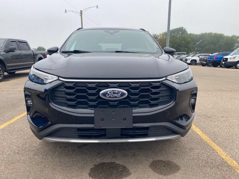 Used 2025 Ford Escape ST-Line Select AWD/4WD image 14