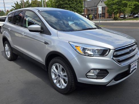 Used 2017 Ford Escape SE AWD/4WD image 5