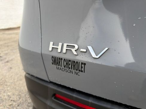 Used 2025 Honda HR-V Sport image 15