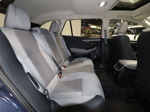 Used 2025 Subaru Outback Premium image 26