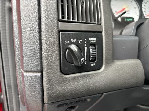 Used 2003 Dodge Ram 2500 Truck SLT AWD/4WD image 12