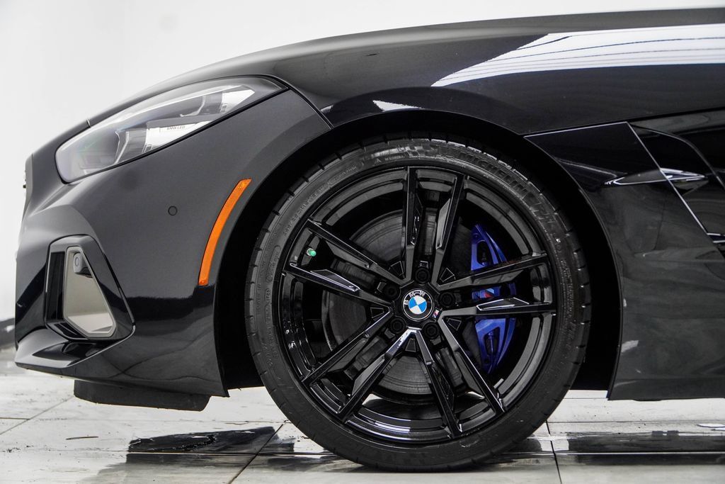 Used 2024 BMW Z4 M40i w/ Premium Package RWD image 15