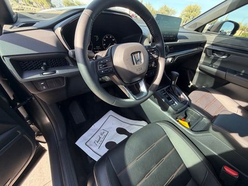 Used 2025 Honda CR-V Sport-L image 9