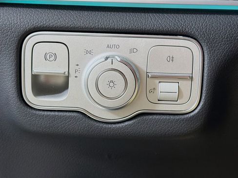 Certified 2023 Mercedes-Benz GLS 450 4MATIC image 11