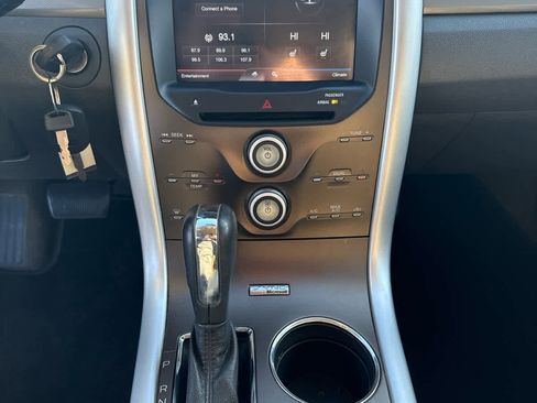 Used 2012 Ford Edge SEL image 19