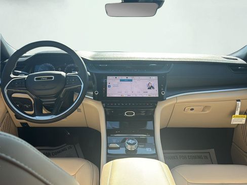 New 2026 Jeep Grand Cherokee Limited AWD/4WD image 10