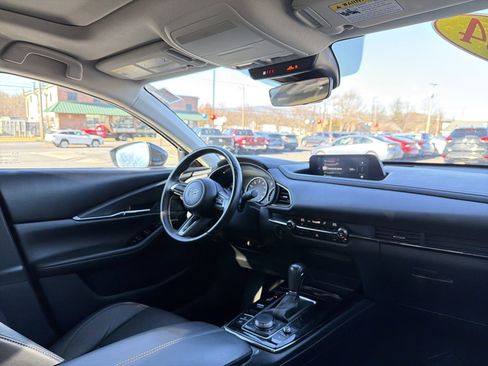 Used 2024 MAZDA CX-30 AWD 2.5 S w/ Preferred Package image 16