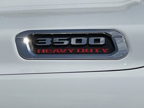 Used 2024 RAM 3500 Big Horn image 9