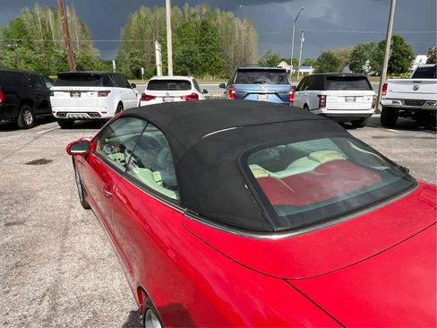 Used 2005 Mercedes-Benz CLK 320 Cabriolet image 30