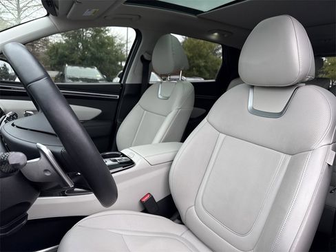 Used 2024 Hyundai Tucson Limited image 12