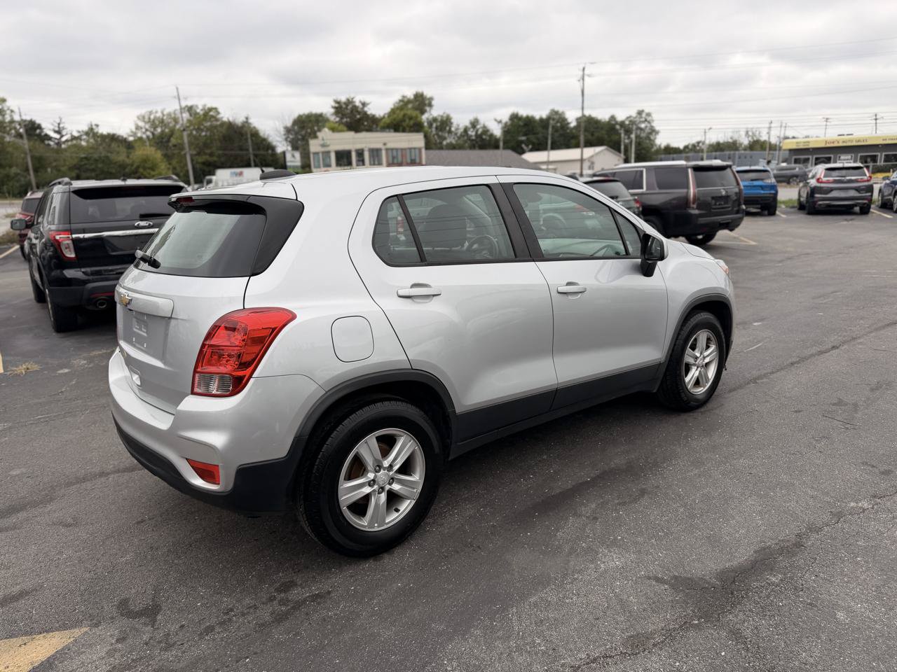 Used 2019 Chevrolet Trax LS FWD image 11