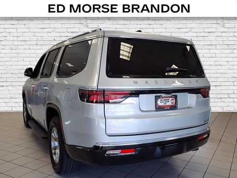 Used 2024 Jeep Wagoneer 2WD image 3