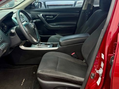 Used 2015 Nissan Altima 2.5 S w/ Power Driver Seat Package image 11