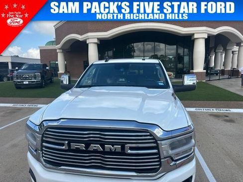Used 2024 RAM 2500 Laramie w/ Safety Group AWD/4WD image 2