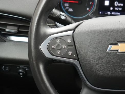 Used 2022 Chevrolet Traverse LT w/ LT Premium Package AWD/4WD image 18