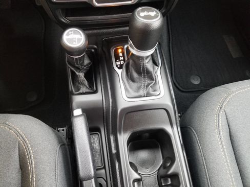 Certified 2024 Jeep Wrangler Sport image 21