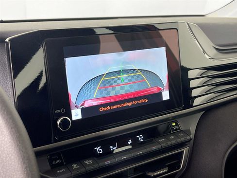 Used 2025 Toyota Camry LE image 13