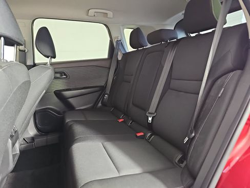 Used 2023 Nissan Rogue S FWD image 13