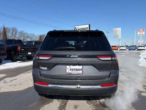 Used 2024 Jeep Grand Cherokee Limited 4xe image 4