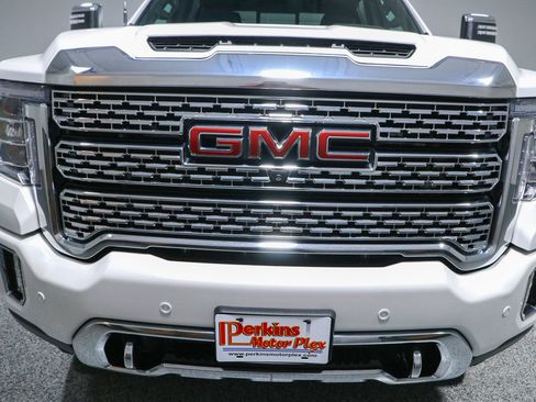 Used 2021 GMC Sierra 2500 Denali w/ Denali Ultimate Package AWD/4WD image 4