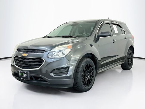 Used 2017 Chevrolet Equinox LS AWD/4WD image 3