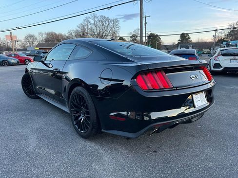 Used 2017 Ford Mustang GT Premium w/ GT Performance Package image 5