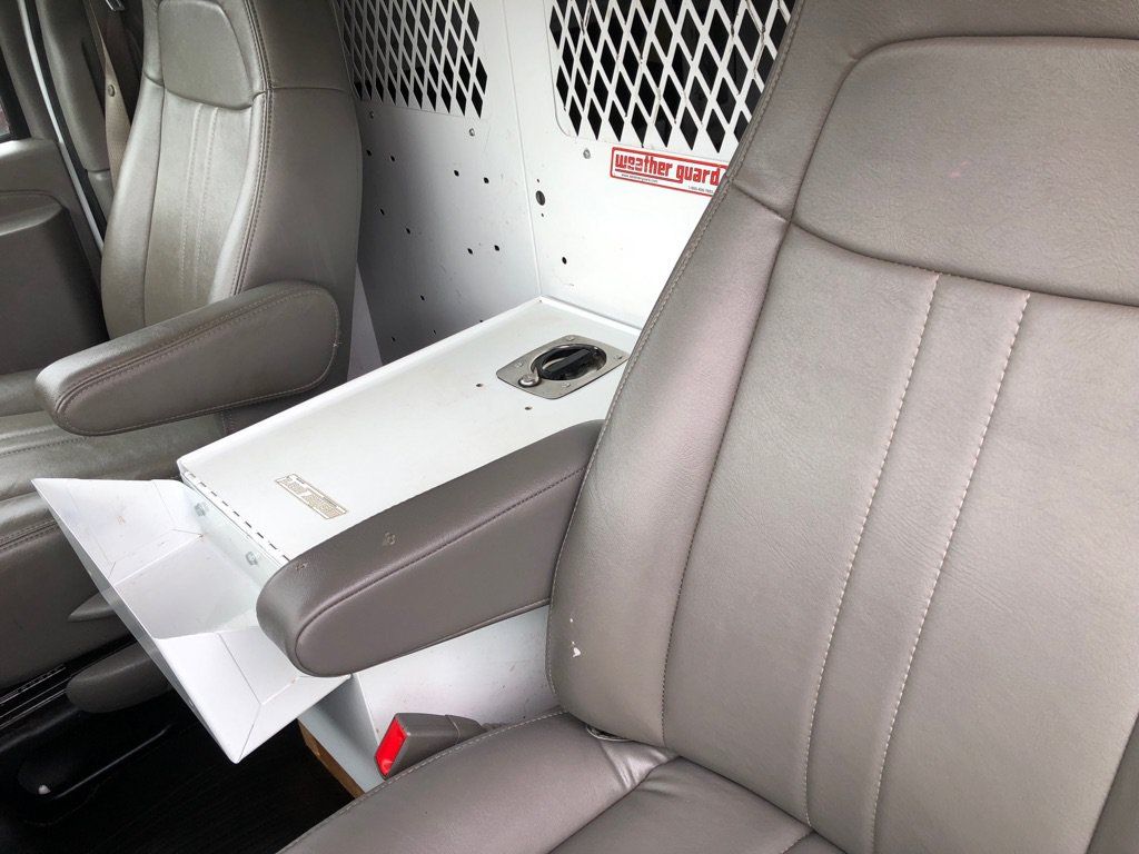 Used 2019 Chevrolet Express 3500 w/ Driver Convenience Package RWD image 20