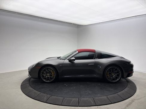 Used 2022 Porsche 911 Targa 4S AWD/4WD image 2