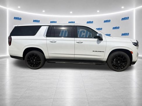 Certified 2023 Chevrolet Suburban Premier w/ Advanced Technology Package AWD/4WD image 4