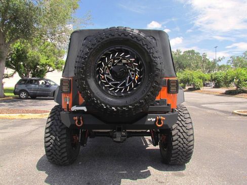 Used 2011 Jeep Wrangler Unlimited Sport AWD/4WD image 6