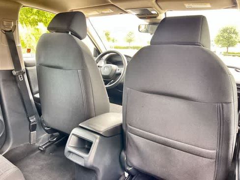 Certified 2024 Honda HR-V LX image 13