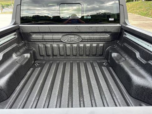 New 2025 Ford Maverick Lariat w/ Black Appearance Package image 17