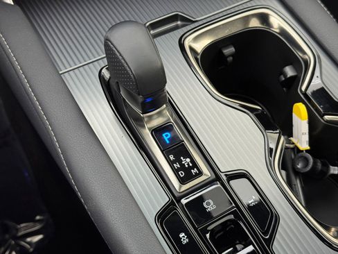 Used 2023 Lexus RX 500h F Sport image 35