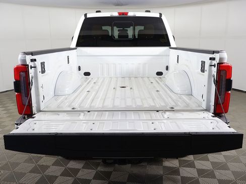 Used 2024 Ford F250 Platinum AWD/4WD image 18
