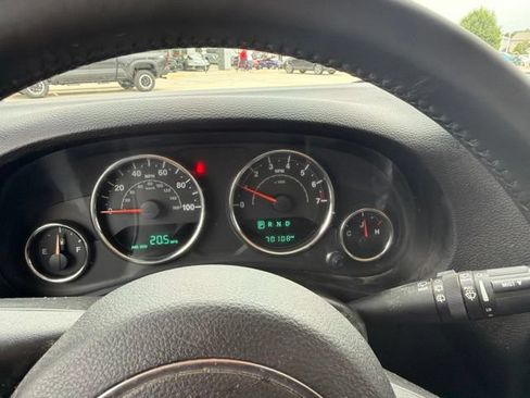 Used 2014 Jeep Wrangler Unlimited Sport w/ Quick Order Package 24S AWD/4WD image 20