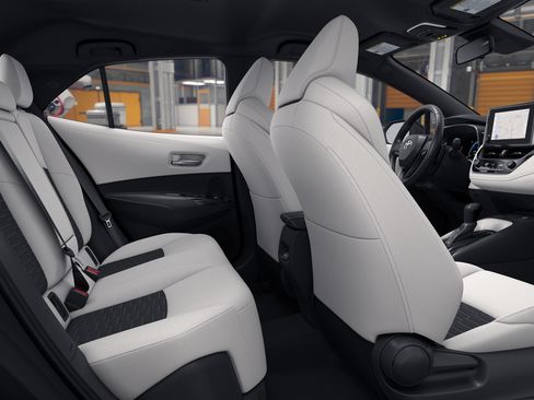 New 2027 Toyota Corolla SE FWD image 2