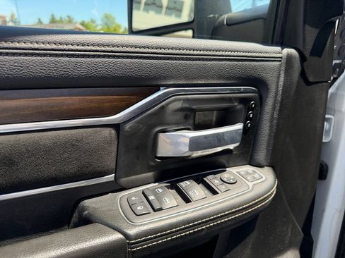 Used 2024 RAM 2500 Laramie w/ Safety Group AWD/4WD image 11