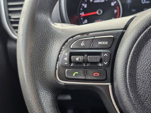 Used 2018 Kia Sportage LX image 25