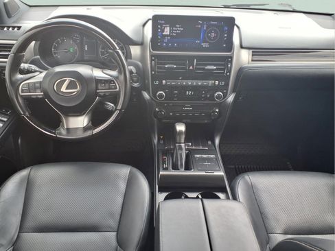 Used 2023 Lexus GX 460 Luxury w/ Accessory Package AWD/4WD image 10