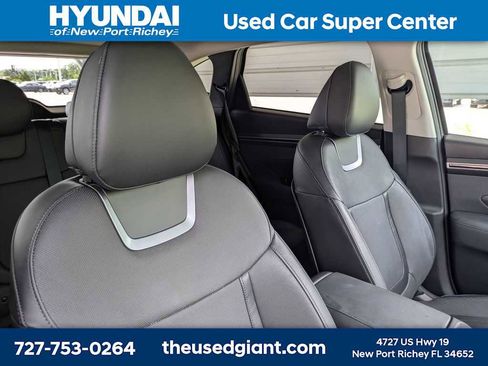 Used 2024 Hyundai Tucson Limited FWD image 6
