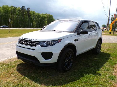 Used 2019 Land Rover Discovery Sport image 4