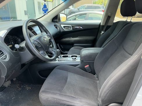 Used 2015 Nissan Pathfinder S image 9