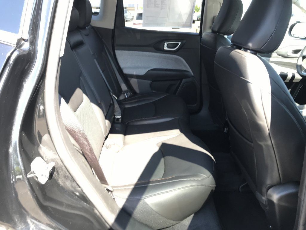 Used 2022 Jeep Compass Latitude AWD/4WD image 17